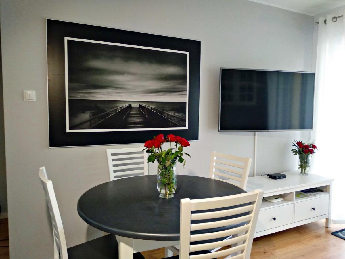Apartament Rodzinny 200M Do Morza Kołobrzeg Eksteriør billede